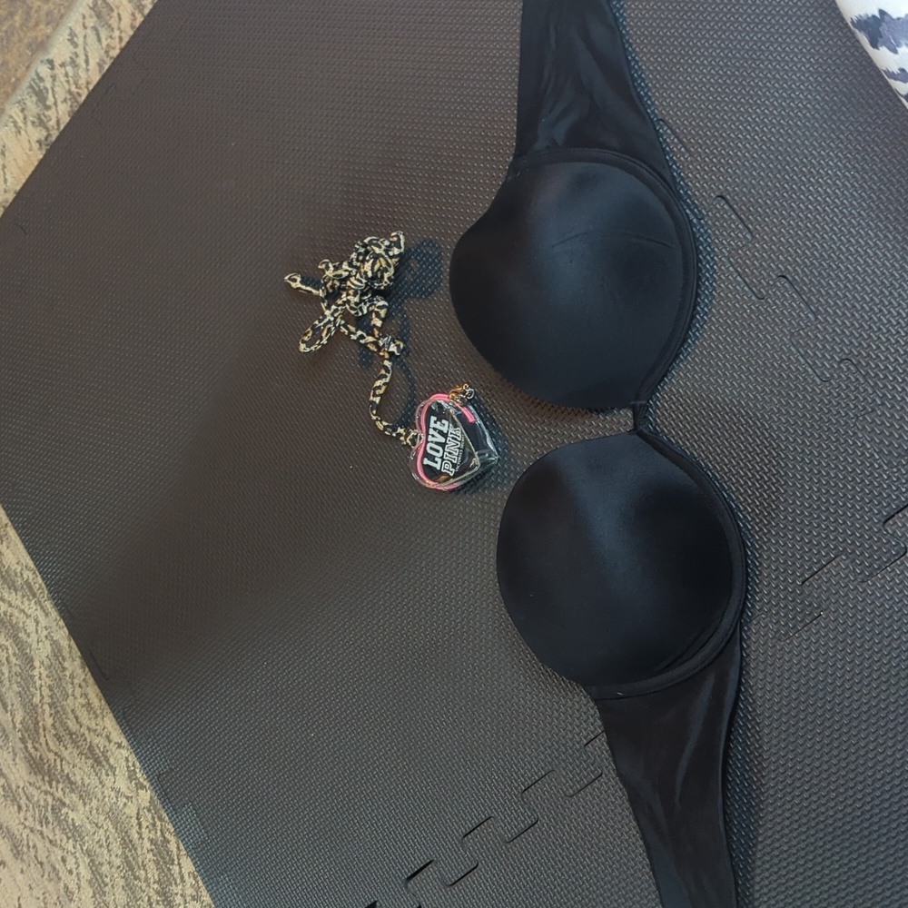 Victoria secret pink strapless bra with black standard straps and halter